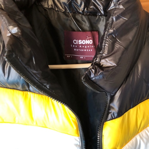 Mens vest - Picture 8 of 12